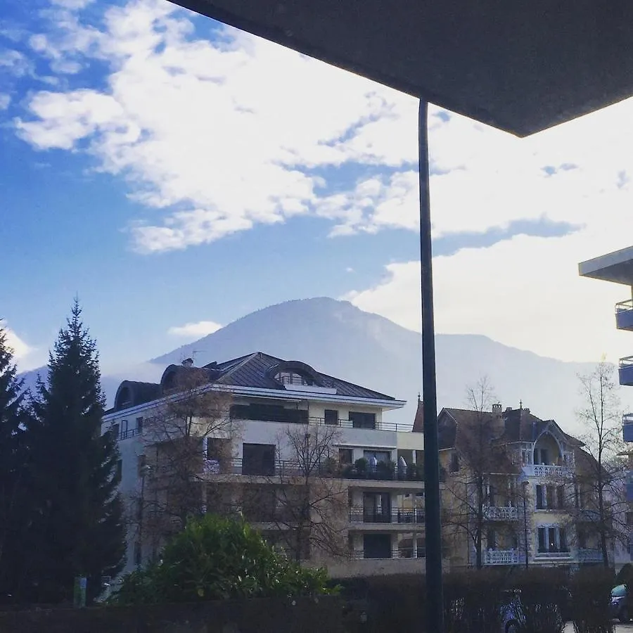 Vie En Rose Parking 2 Min Du Lac Annecy 0*,  France